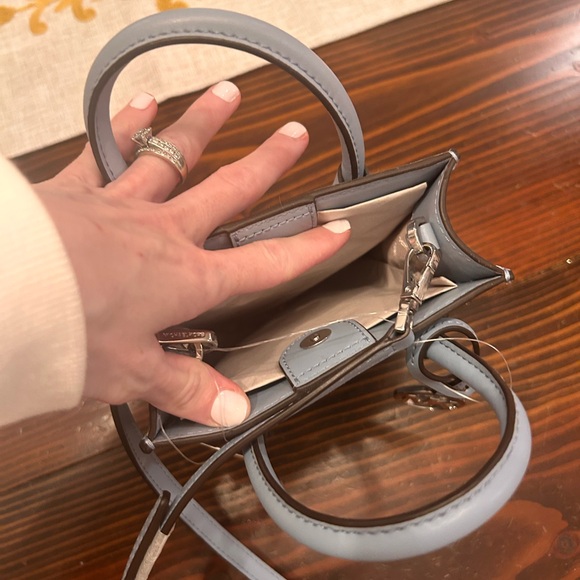 Michael Kors, Mini Crossbody Bag - Picture 2 of 7